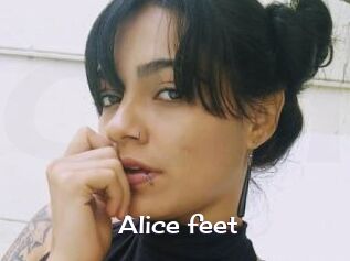 Alice_feet