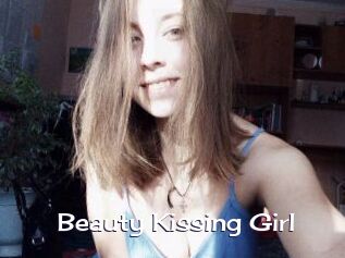 Beauty_Kissing_Girl