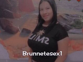 Brunnetesex1