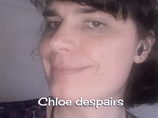 Chloe_despairs