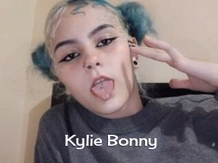 Kylie_Bonny