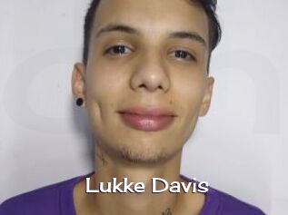 Lukke_Davis
