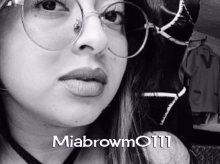 Miabrowm0111