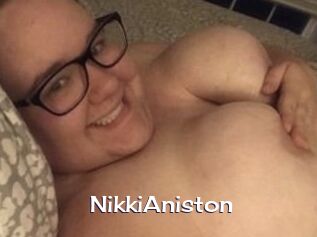 Nikki_Aniston