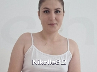 Nikolle32