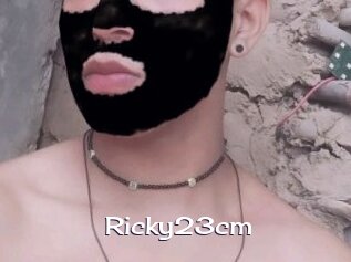 Ricky23cm