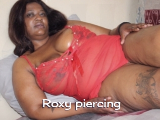 Roxy_piercing